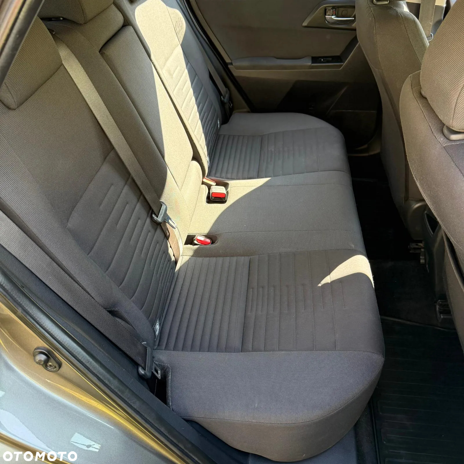 Toyota Auris 1.2 T Prestige - 18