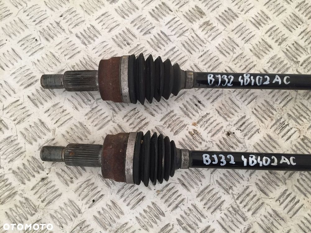 RANGE ROVER EVOQUE LIFT 2.0 D PÓŁOŚ TYŁ TYLNA - 3