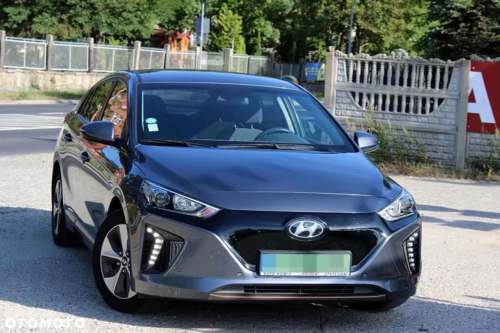 Hyundai IONIQ - 2