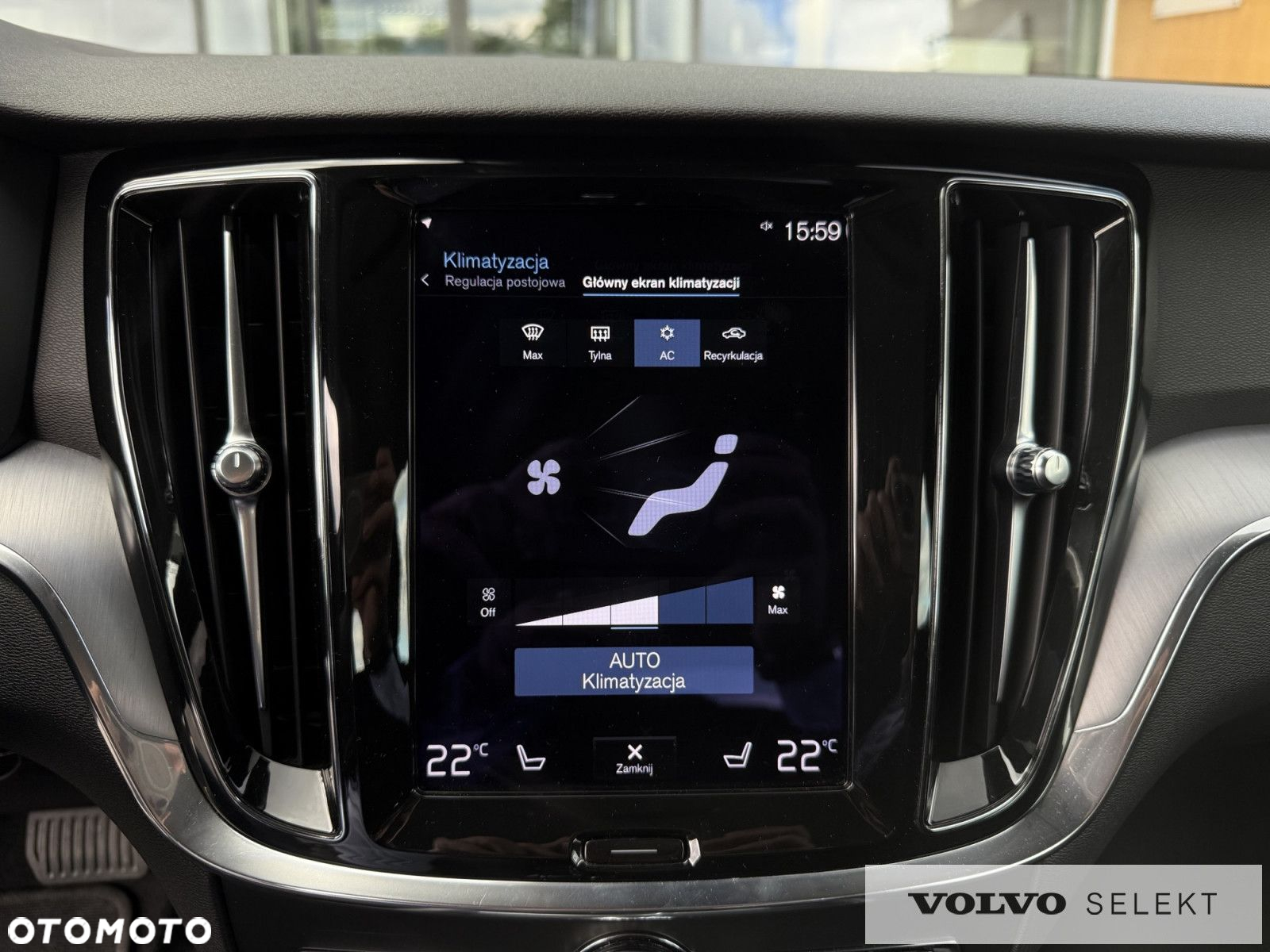 Volvo V60 Cross Country - 23