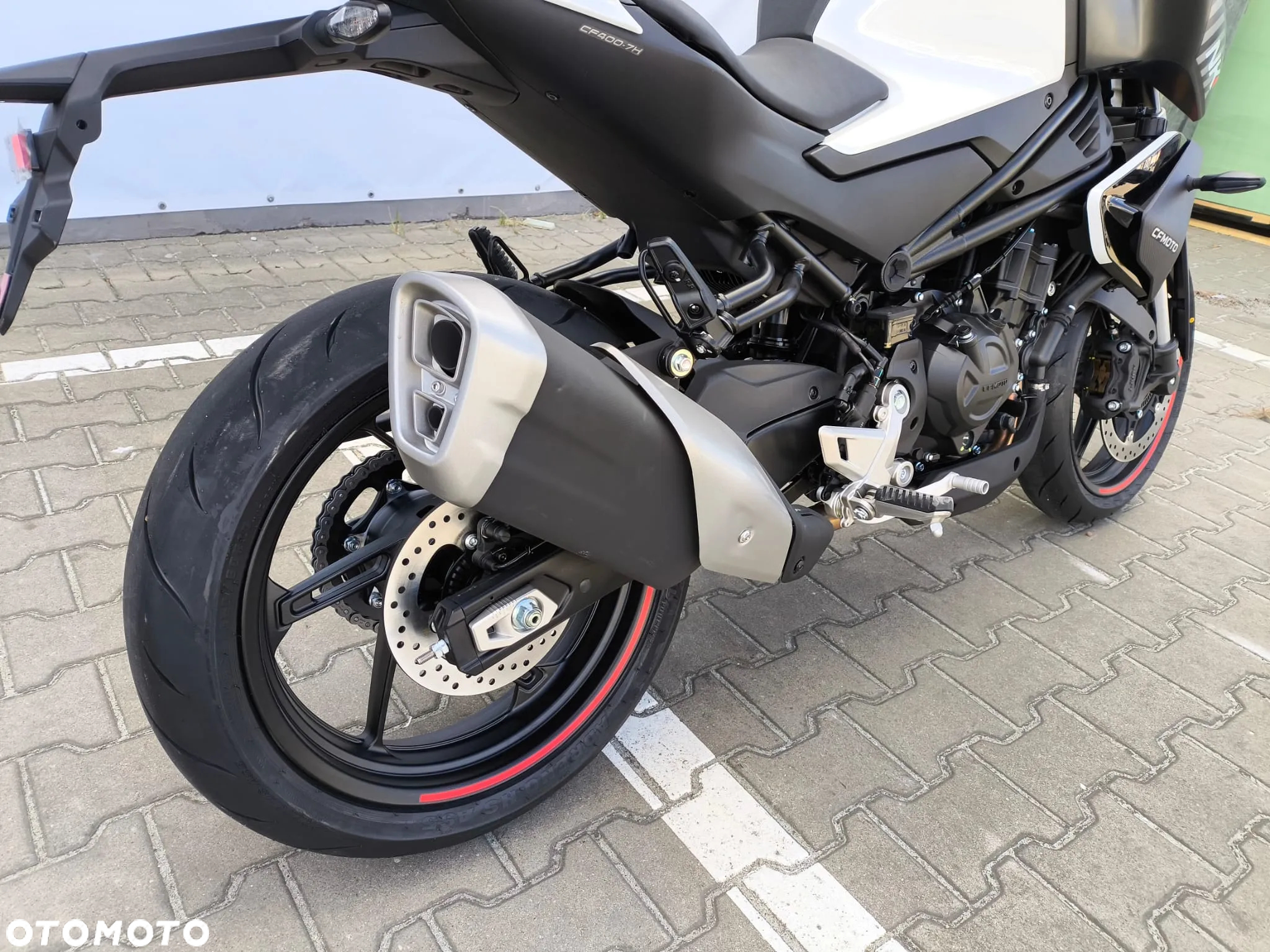 CFMoto NK - 6