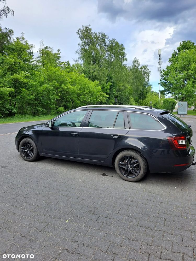 Skoda Octavia 2.0 TDI Style DSG - 7