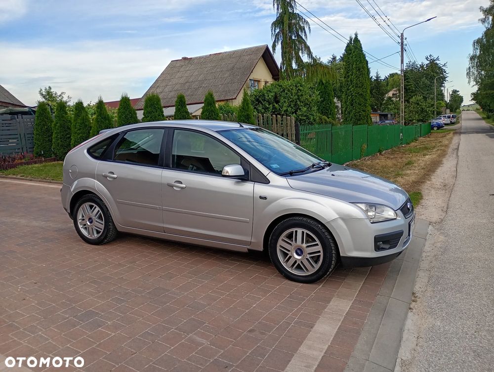 Ford Focus 1.6 Ti-VCT Style - 1