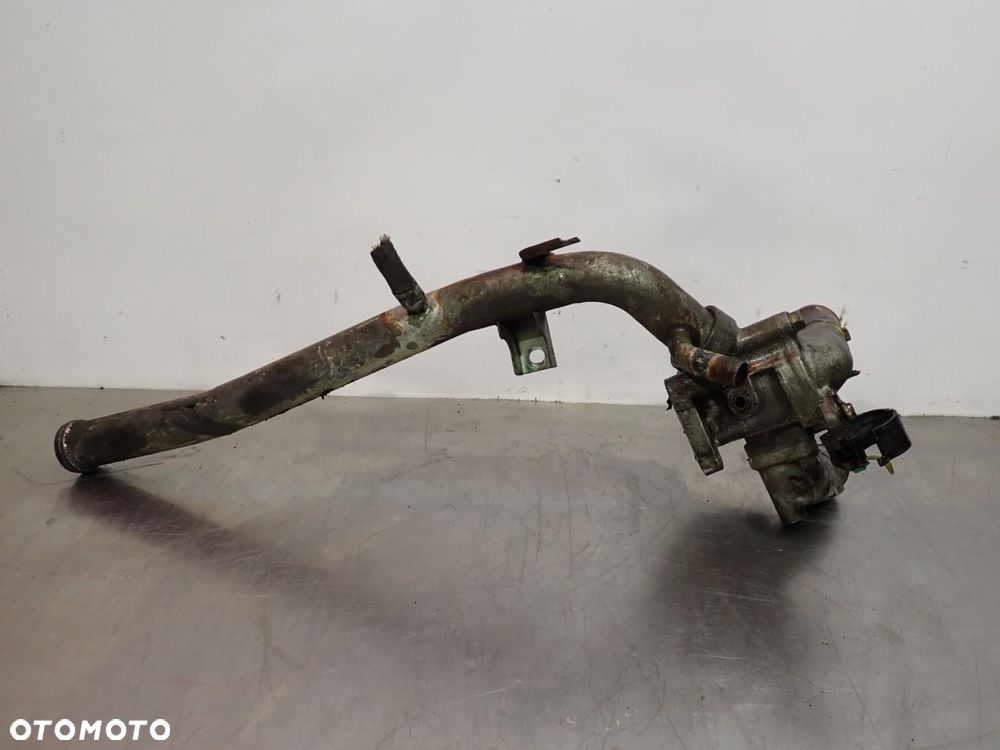 OBUDOWA TERMOSTATU MITSUBISHI OUTLANDER I - 1