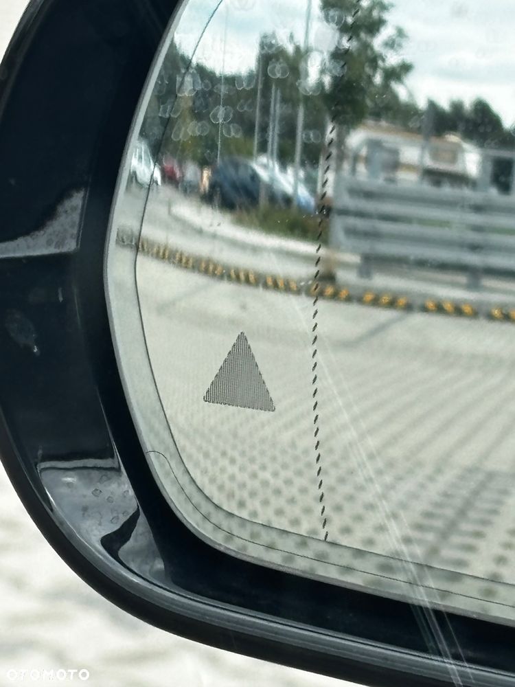 Mercedes-Benz Klasa E 220 d 4Matic 9G-TRONIC Avantgarde - 17