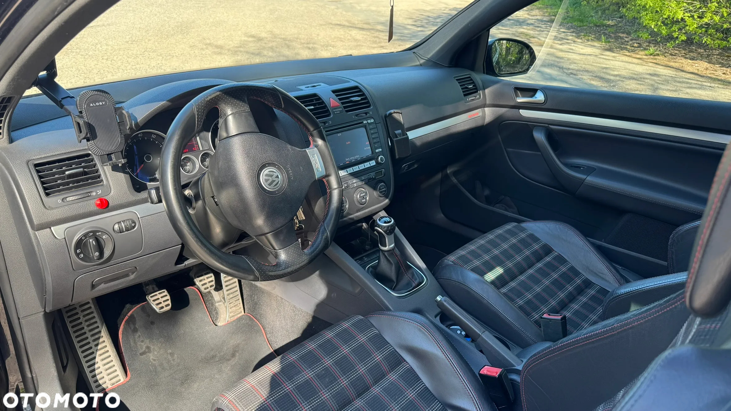 Volkswagen Golf V 2.0 TSI GTI Edition 30 - 14