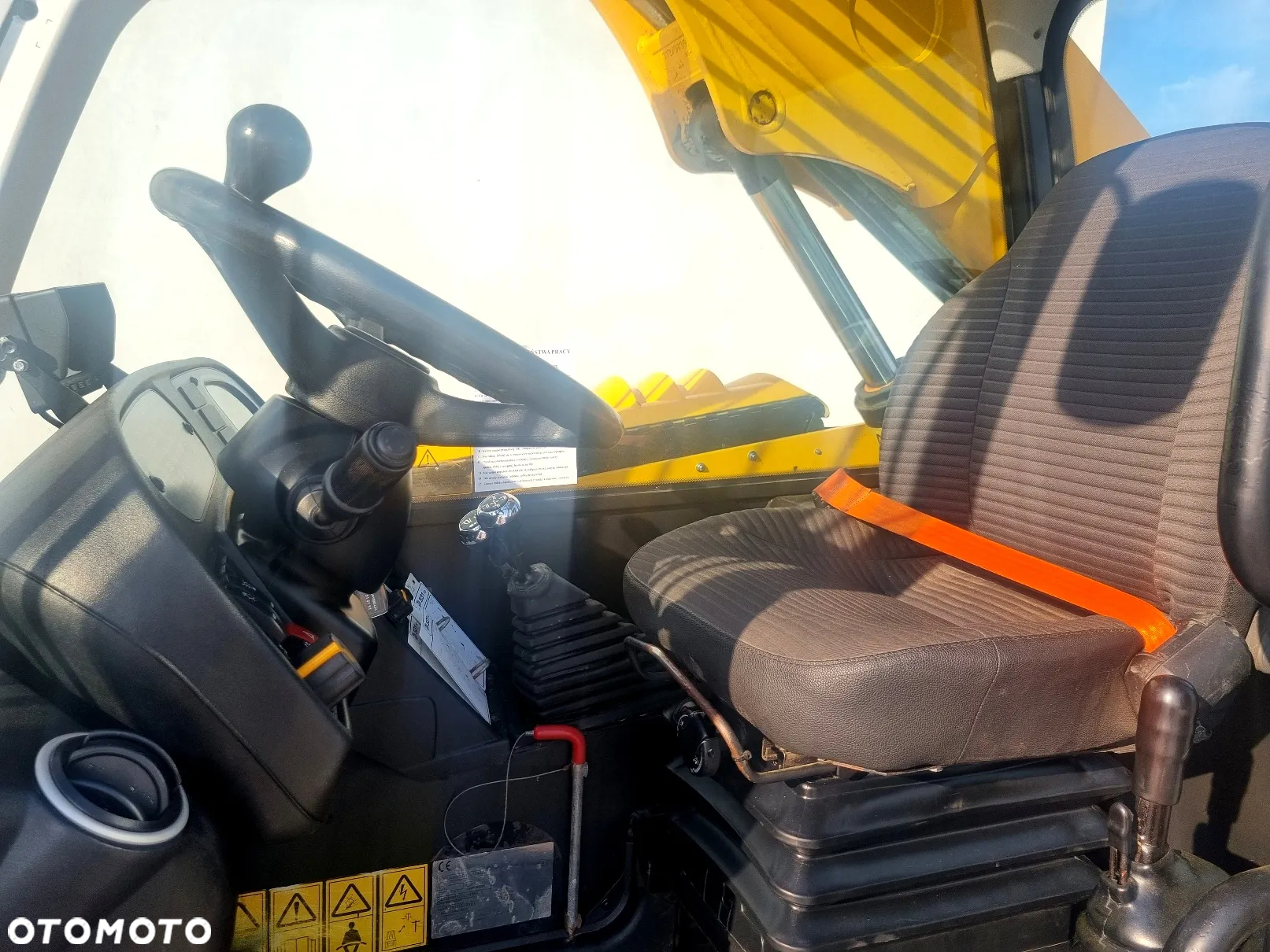 JCB JCB 531-70, JAK MANITOU 732 - BC28 - 10