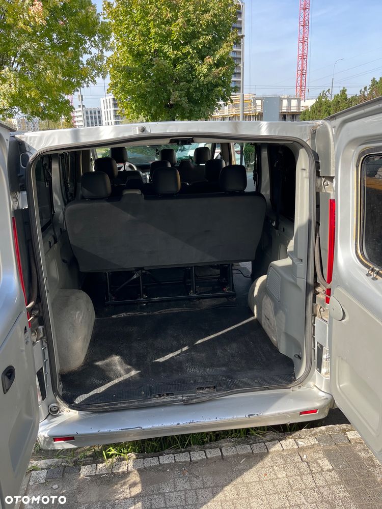 Renault Trafic - 16