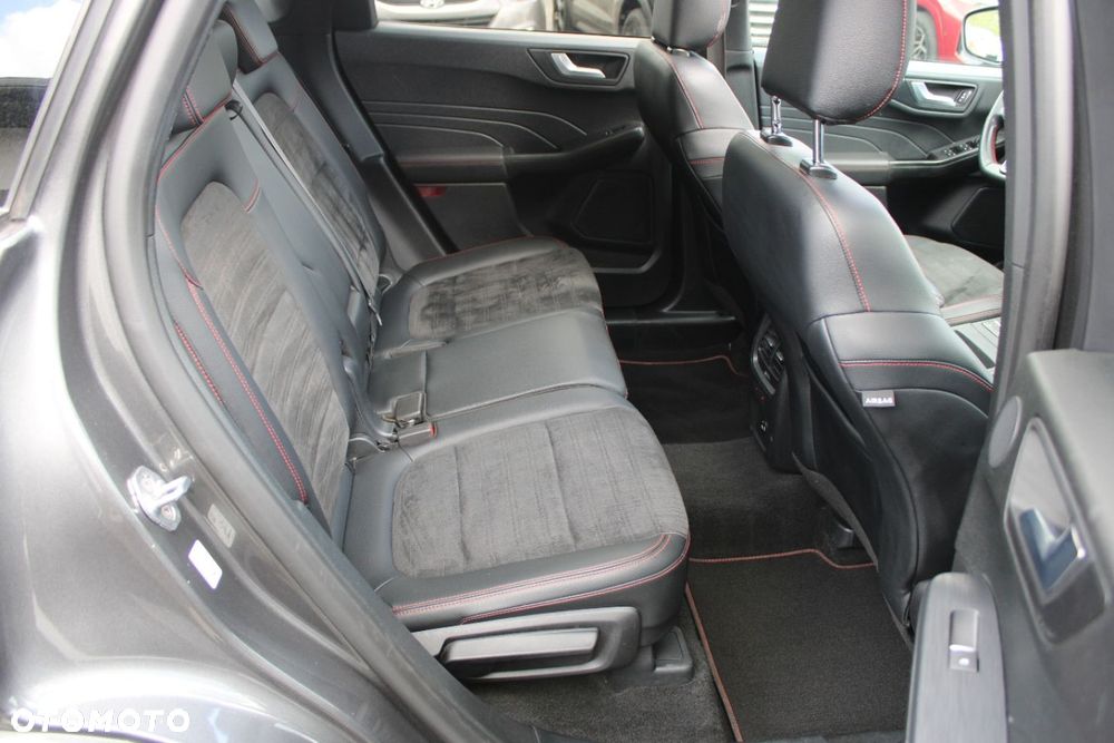 Ford Kuga - 25