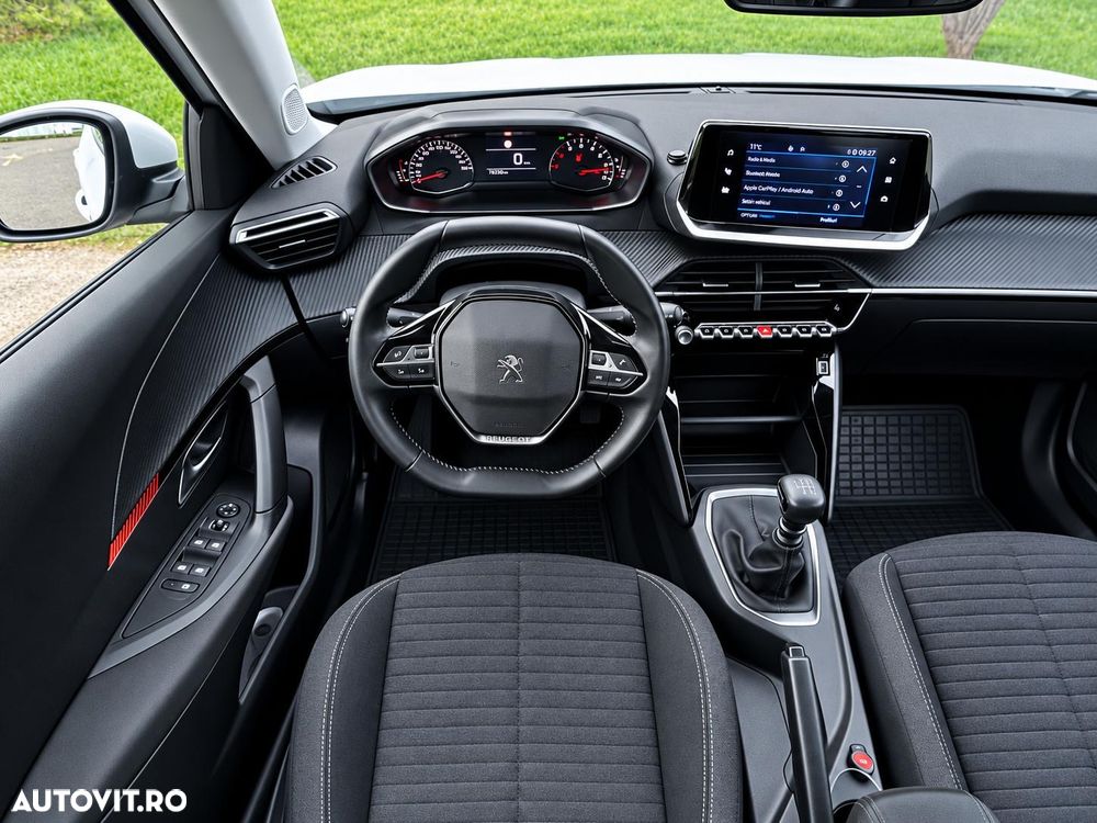 Peugeot 2008 - 9