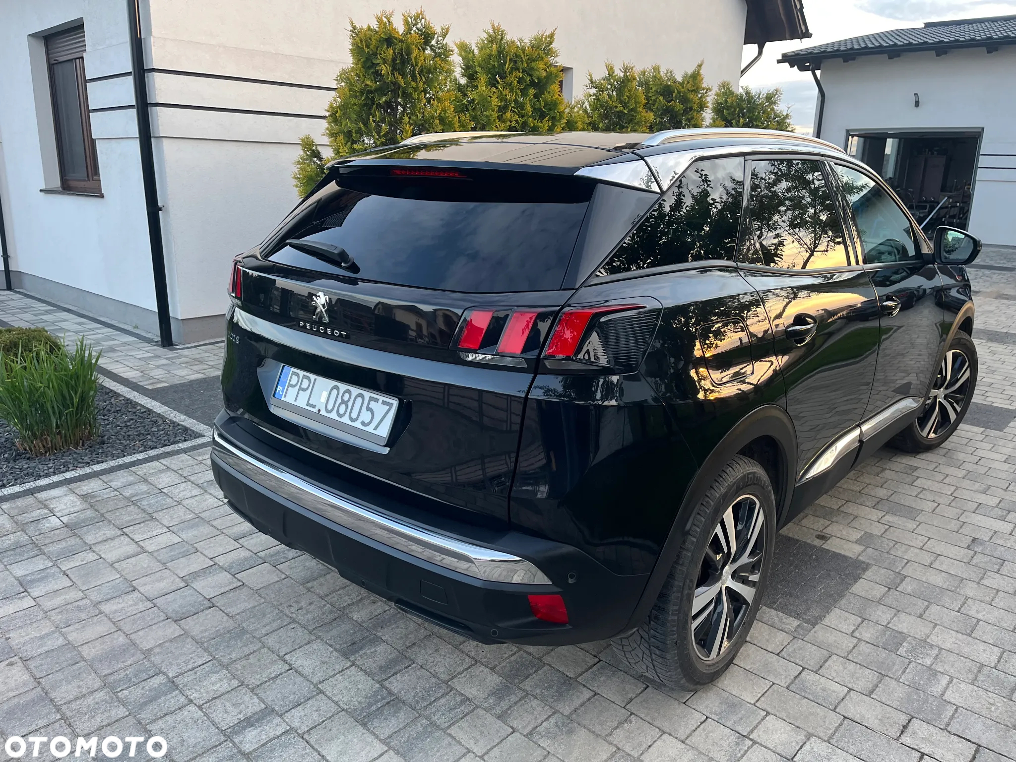 Peugeot 3008 1.5 BlueHDi Active S&S EAT8 - 5