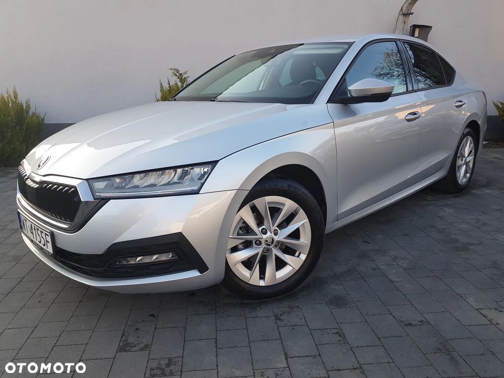 Skoda Octavia ver-1-5-tsi-act-ambition - 4