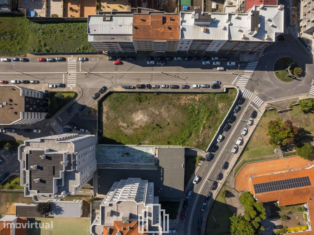 Terreno para construção em altura - S. João da Madeira - Grande imagem: 3/10