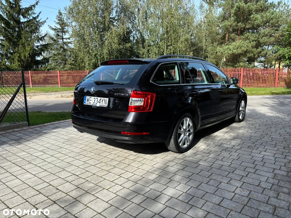 Skoda Octavia 1.5 TSI ACT Style DSG - 6