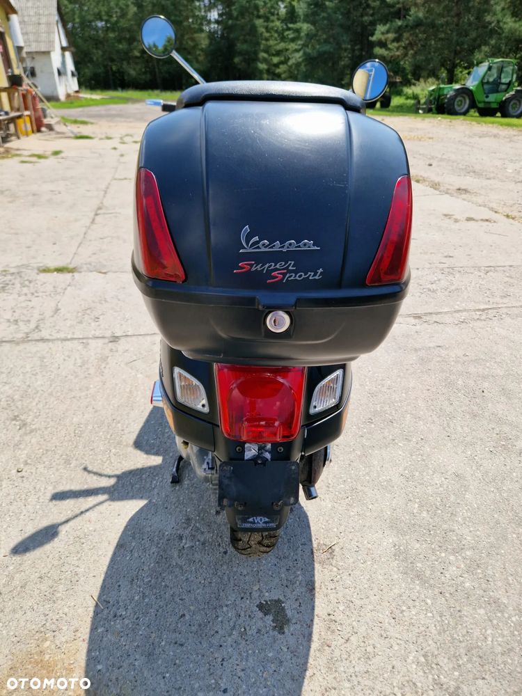 Vespa GTS - 6