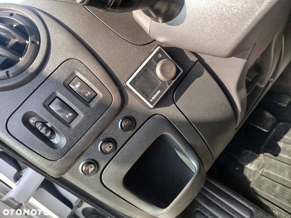 Renault Master L2H2 Klima Średniak 2.3DCI - 33