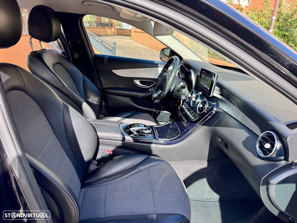 Mercedes-Benz C 200 - 11