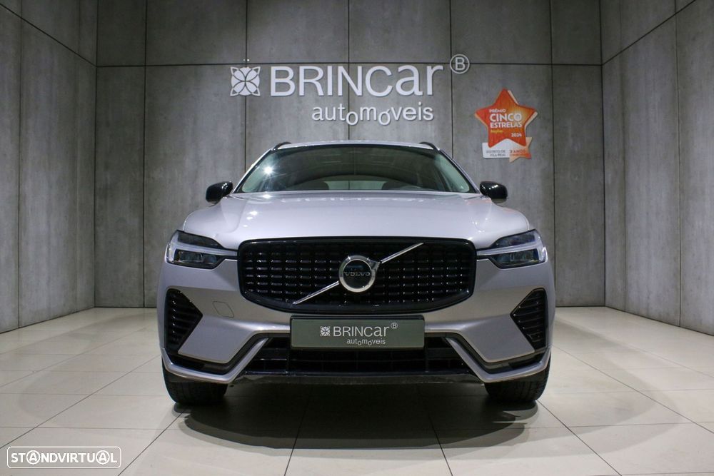 Volvo XC 60 2.0 T6 PHEV Plus Dark AWD — fotografia 5