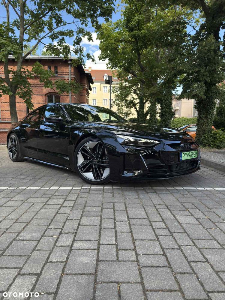 Audi e-tron GT - 7