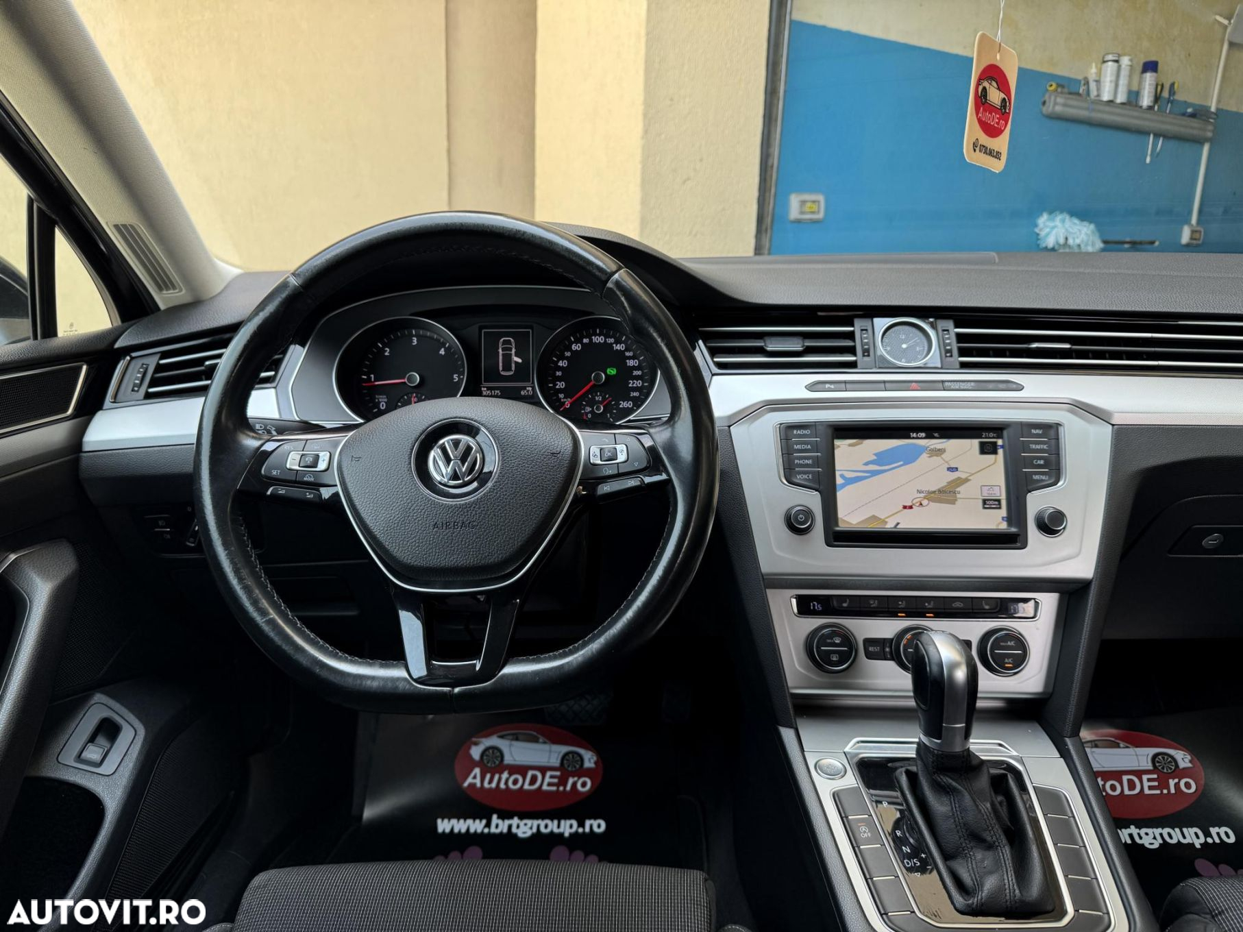 Volkswagen Passat - 9