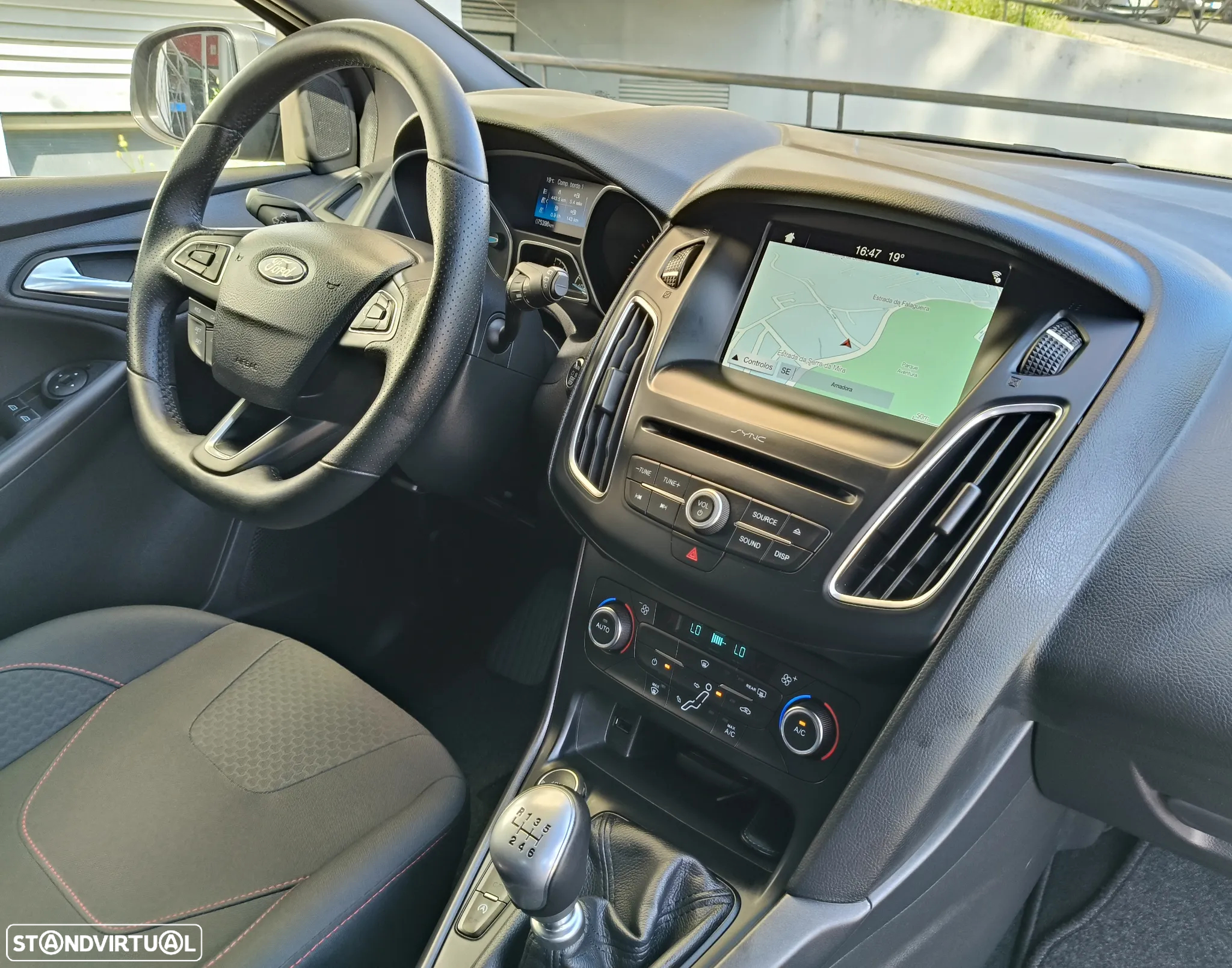 Ford Focus SW 1.5 TDCi ST-Line - 21