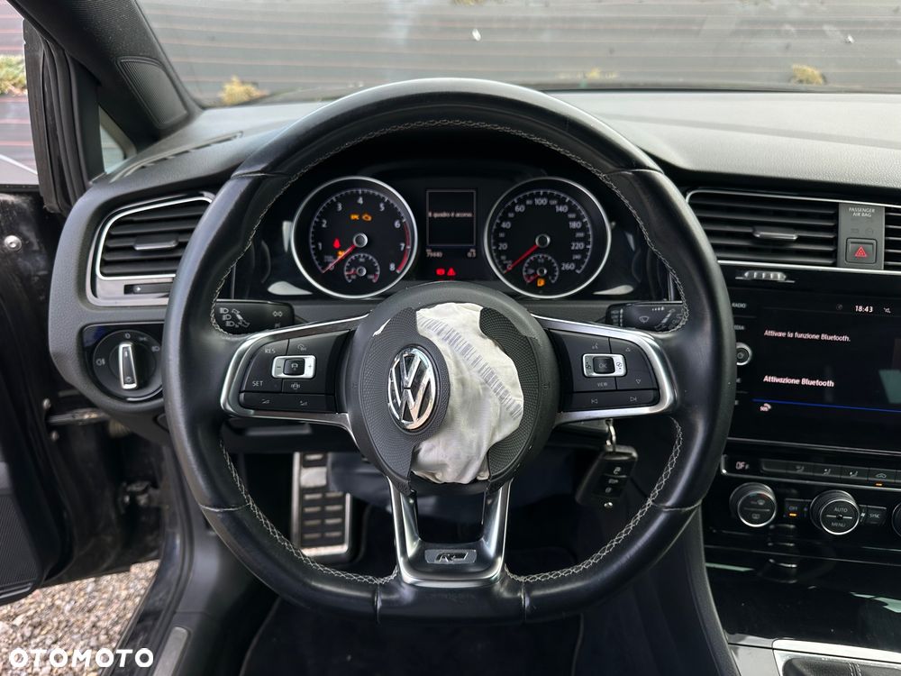 Volkswagen Golf 1.5 TSI OPF R-Line - 26