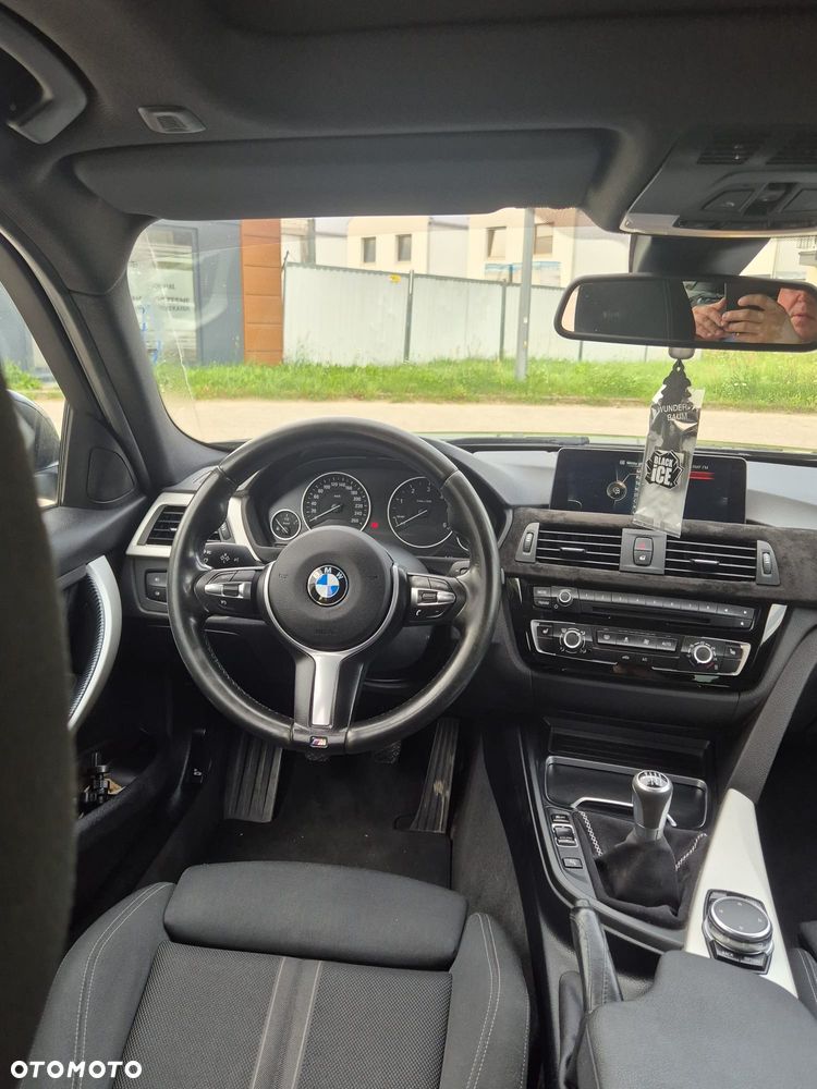 BMW Seria 3 320d - 8