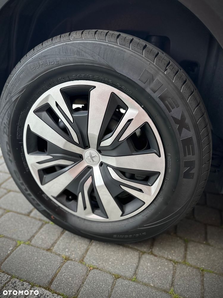 Peugeot 2008 - 14