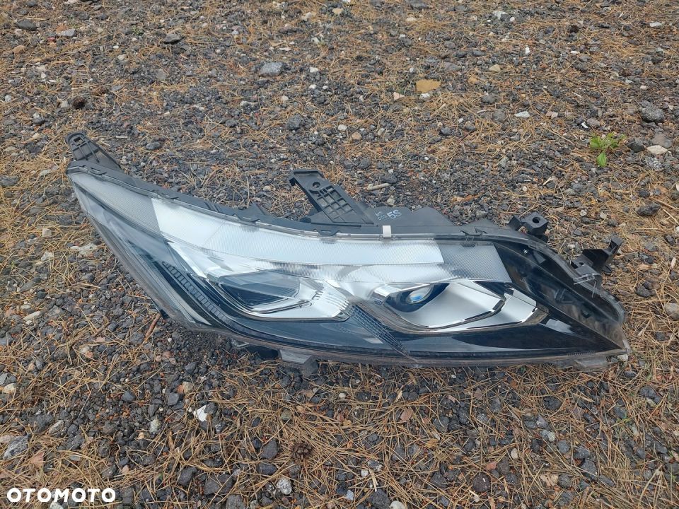 Mitsubishi Eclipse cross lampa full led prawa - 1