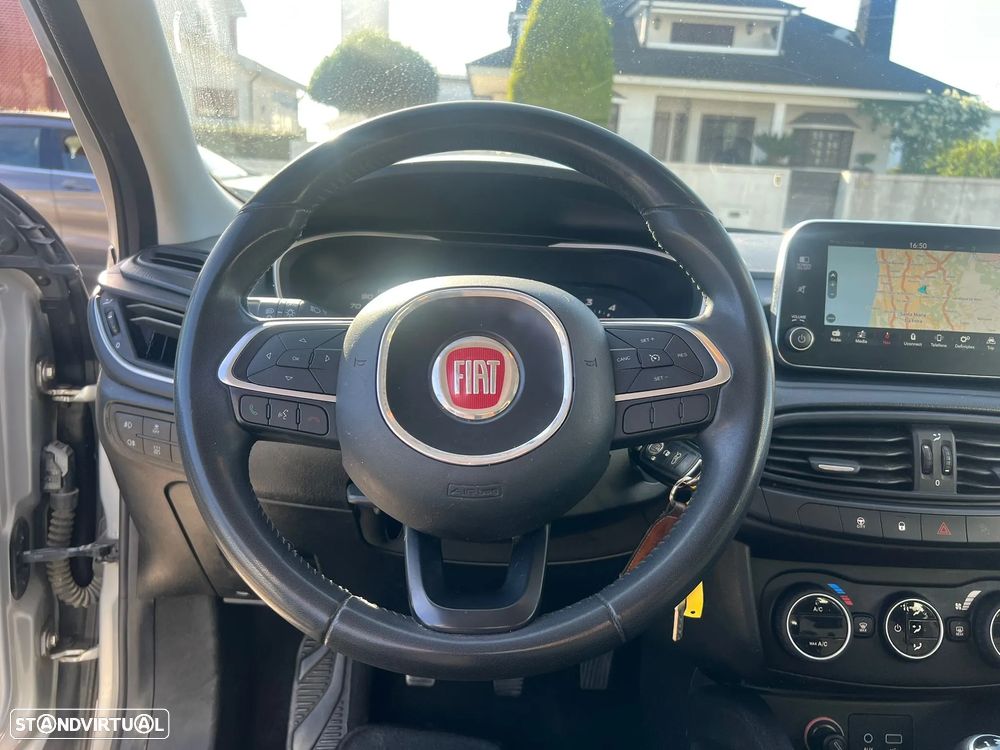 Fiat Tipo Station Wagon 1.3 M-Jet Lounge - 17