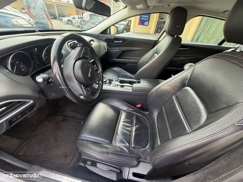 Jaguar XE E-Performance Aut. Prestige - 6