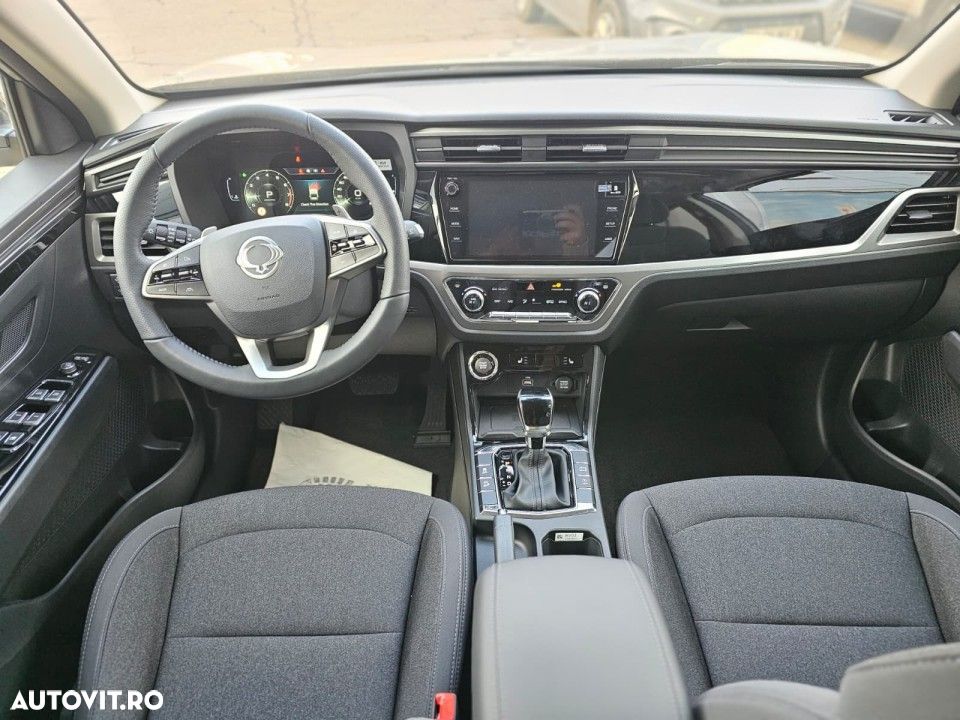 KG Mobility Korrando - 14