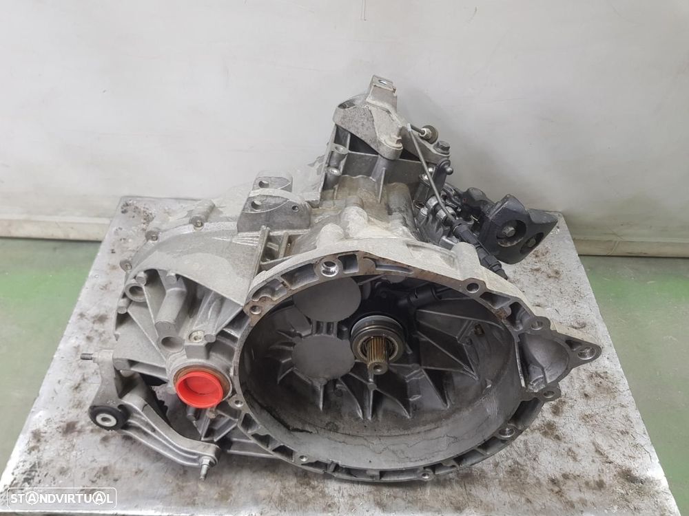 CAIXA DE VELOCIDADES VOLVO S40 BERLINA REF. 36050232 - 1