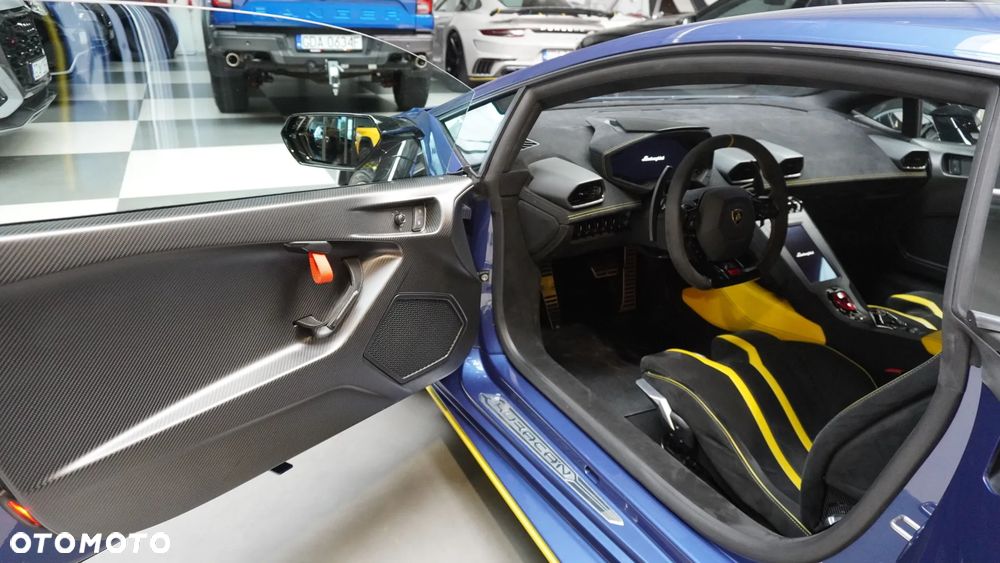 Lamborghini Huracan - 5