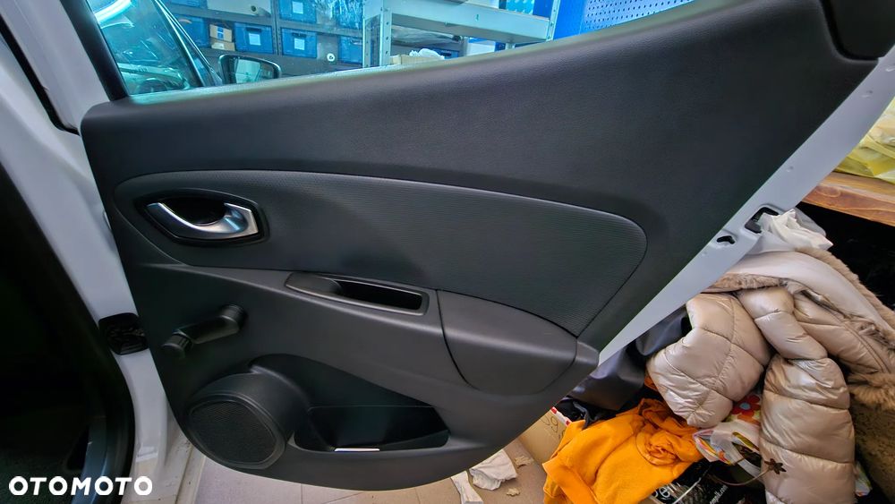 Renault Clio 1.2 16V Limited - 12