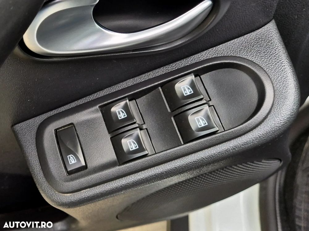 Dacia Duster 1.5 dCi 4x4 Laureate - 24