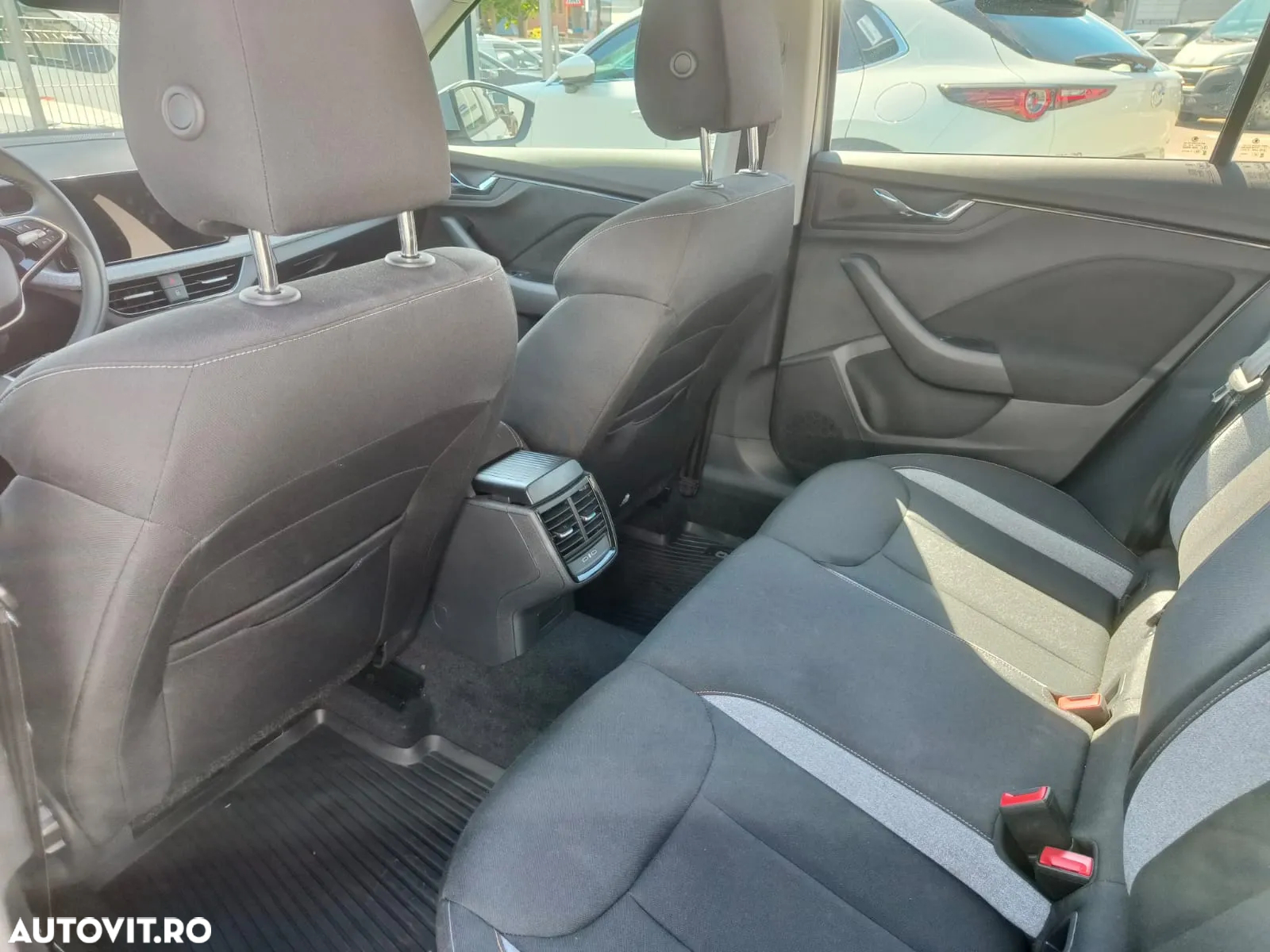 Skoda Kamiq 1.0 TSI Selection - 8