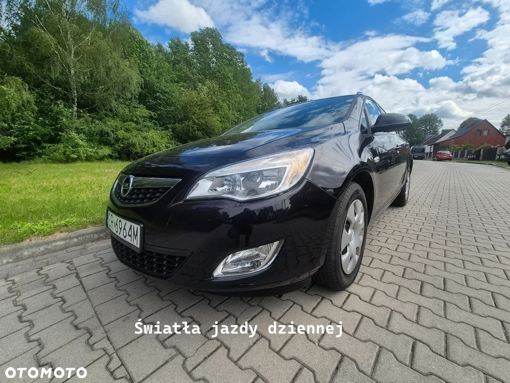 Opel Astra 1.4 ecoFLEX - 9