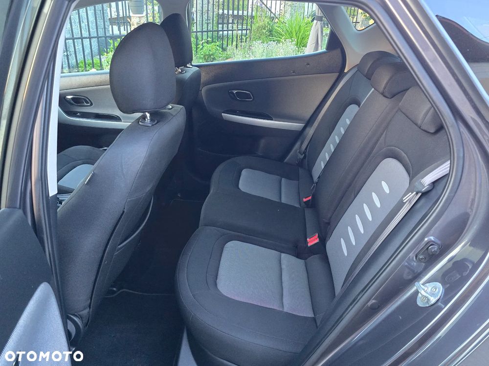 Kia Ceed 1.6 GDI Vision - 21