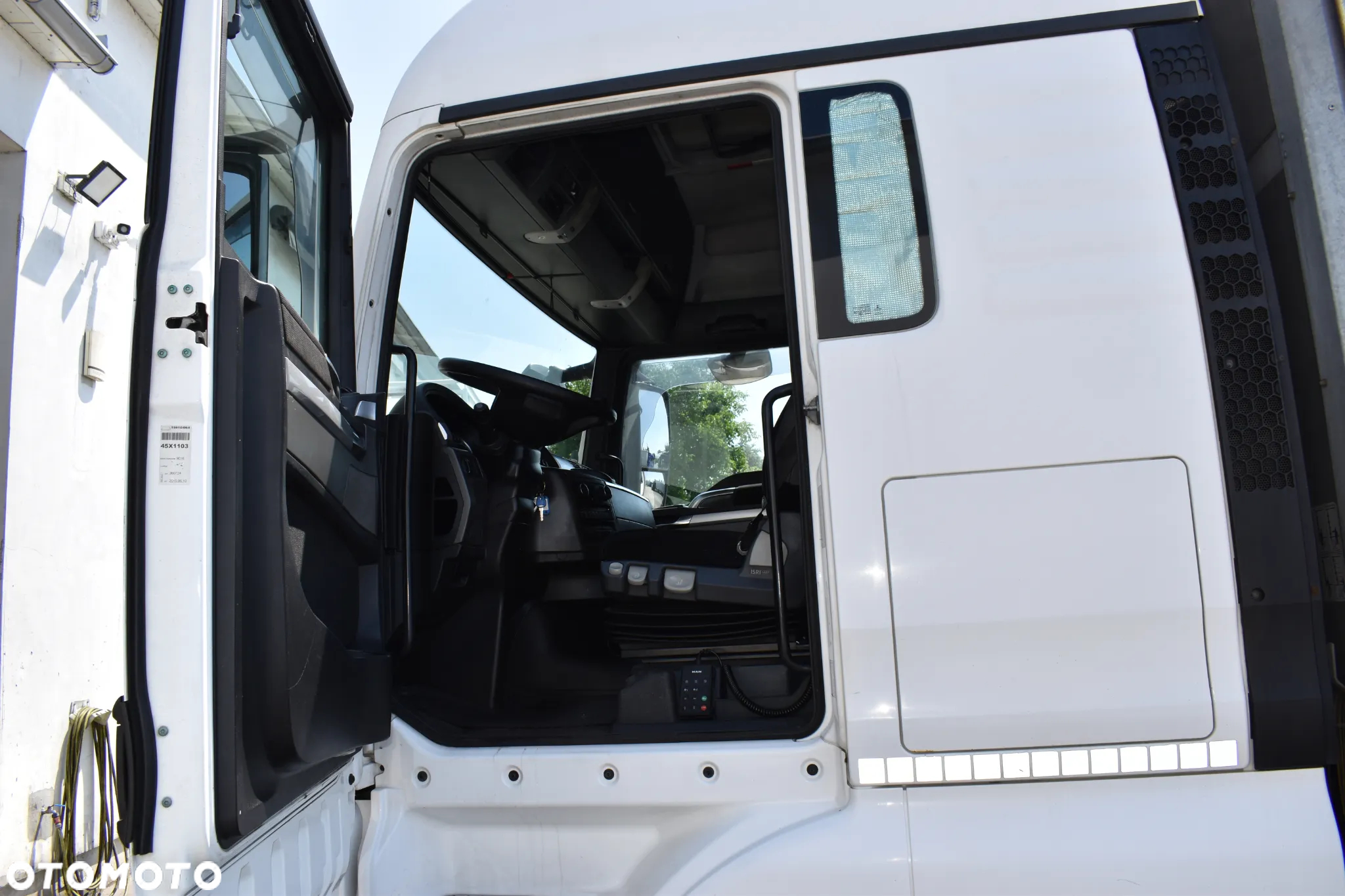 MAN TGX 24.440 6X2-2 LL-U - 10