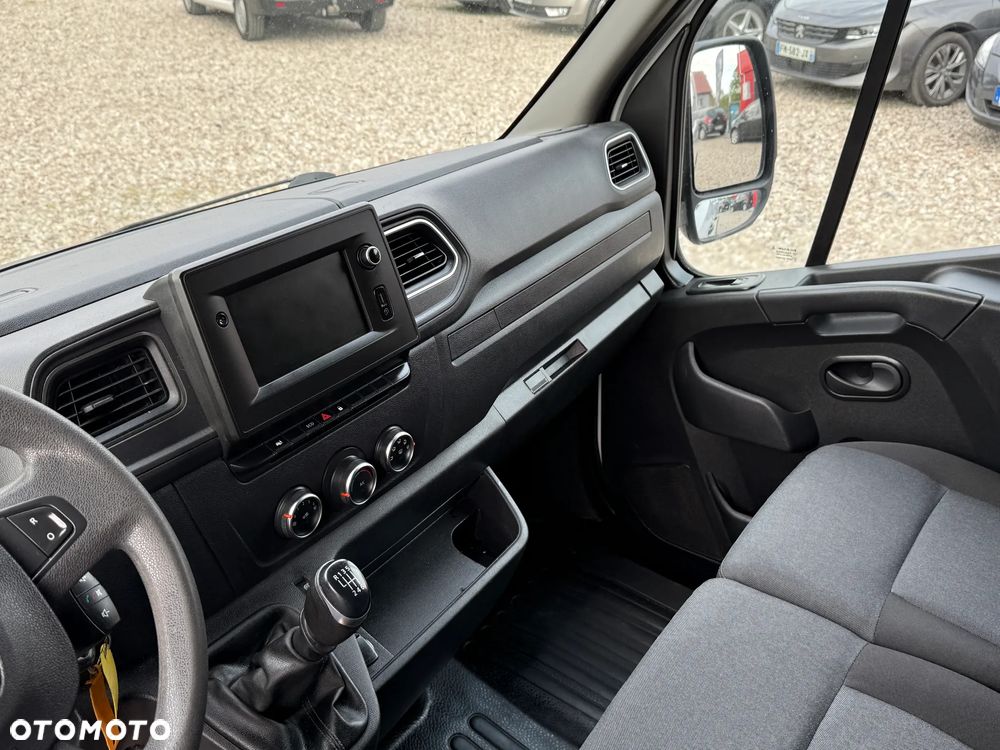 Nissan NV400 - 34