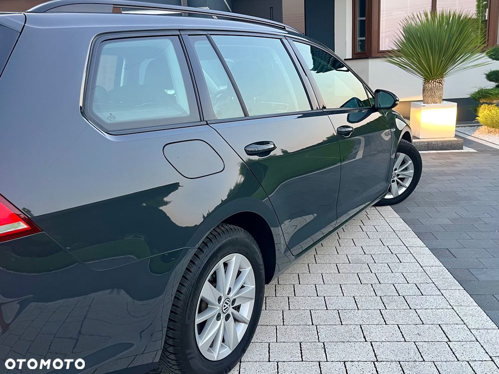 Volkswagen Golf 1.6 TDI BlueMotion Technology Lounge - 29