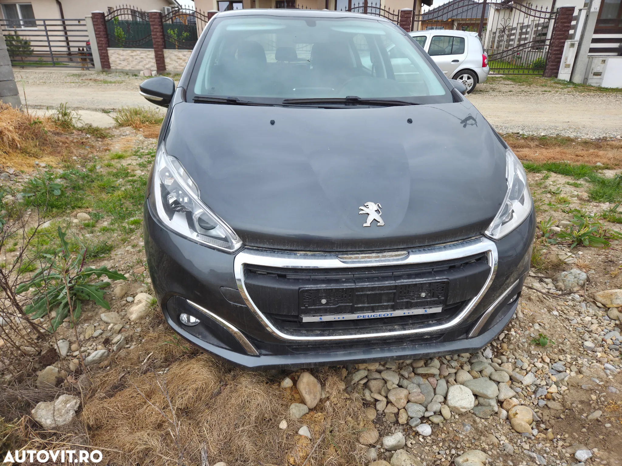 Peugeot 208 - 19