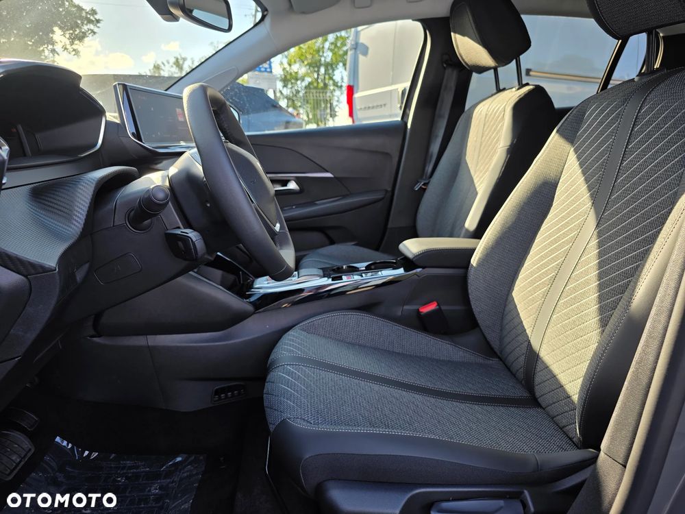 Peugeot 208 1.2 mHEV Allure e-DCS6 - 12