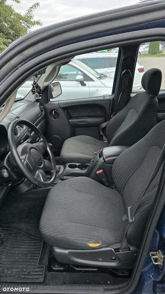 Jeep Liberty 2.4 4x4 - 17