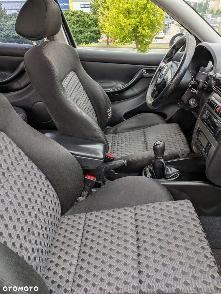 Seat Leon 1.9 TDI 150 Sport - 11