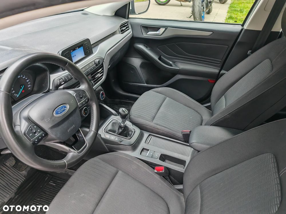Ford Focus - 14