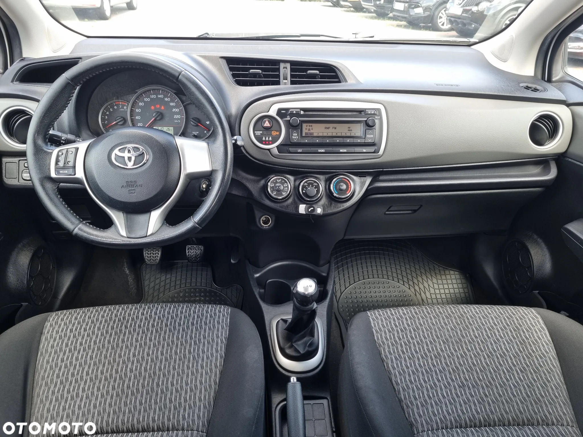 Toyota Yaris 1.0 Active - 13