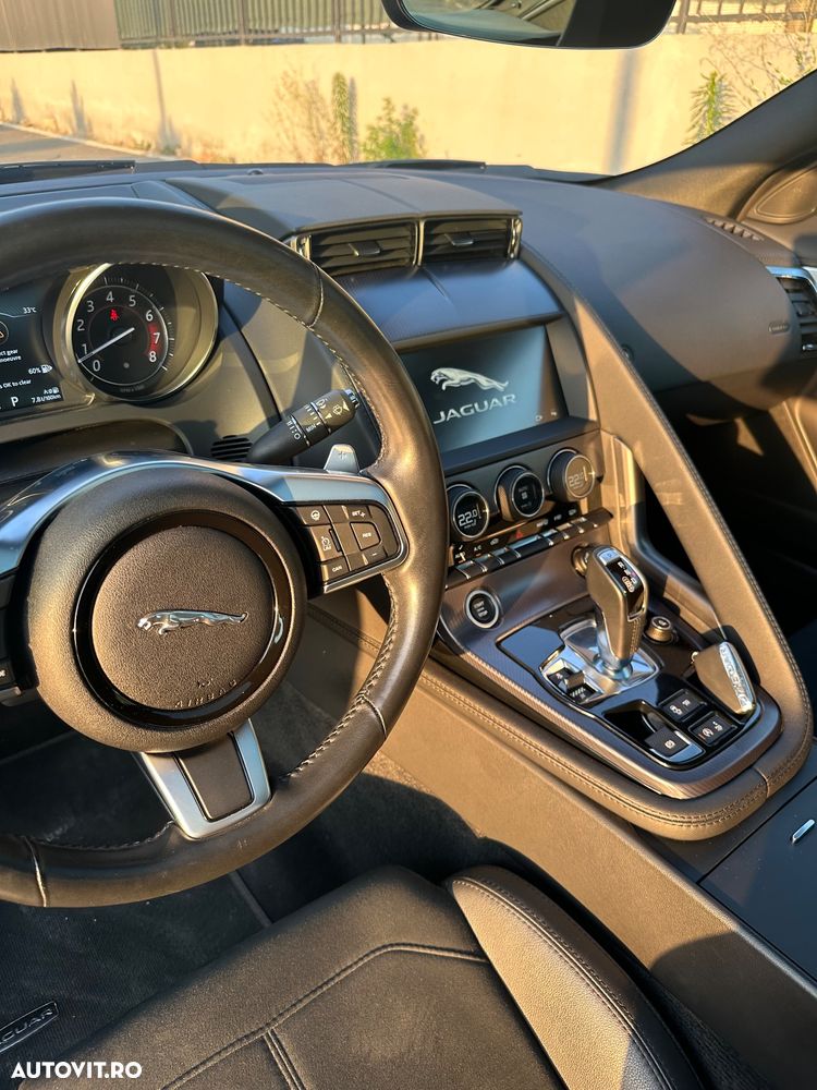 Jaguar F-Type - 18