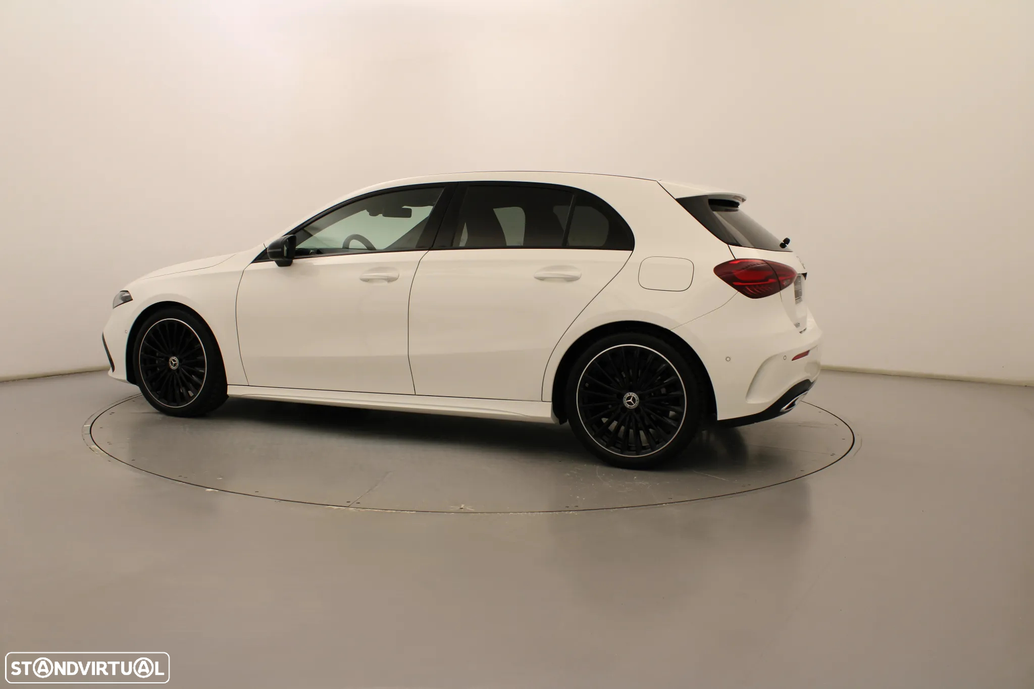 Mercedes-Benz A 180 d - 11